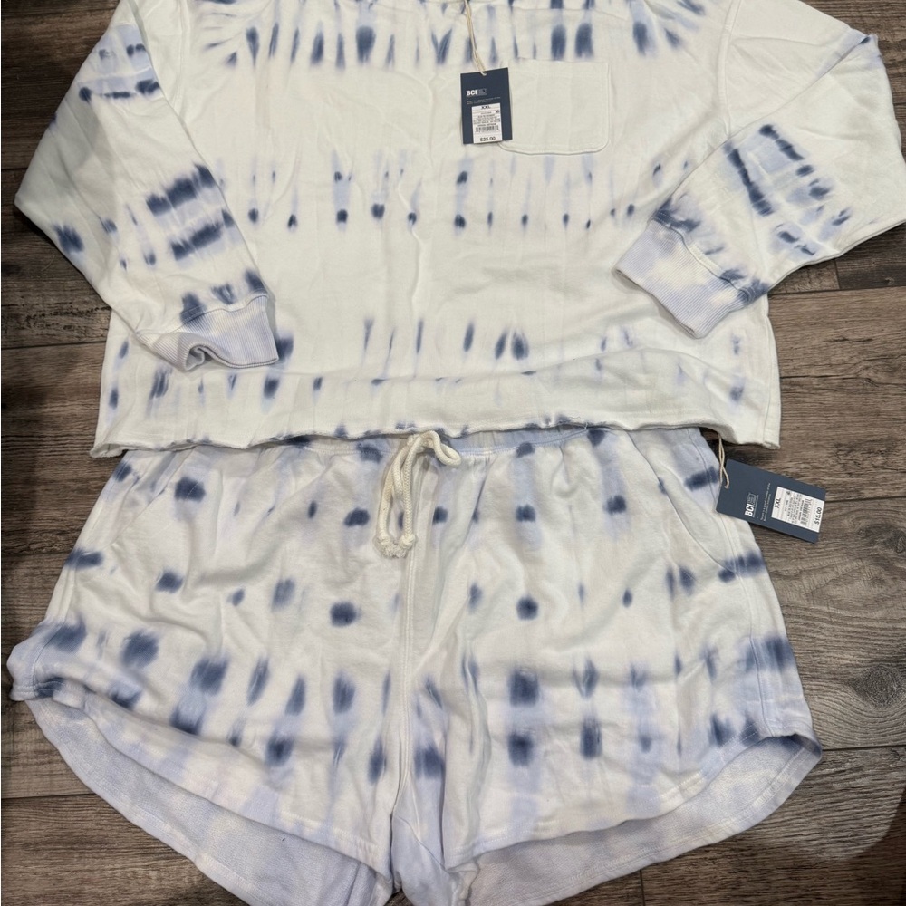 Target Blue and White Tie-Dye Lounge Set
